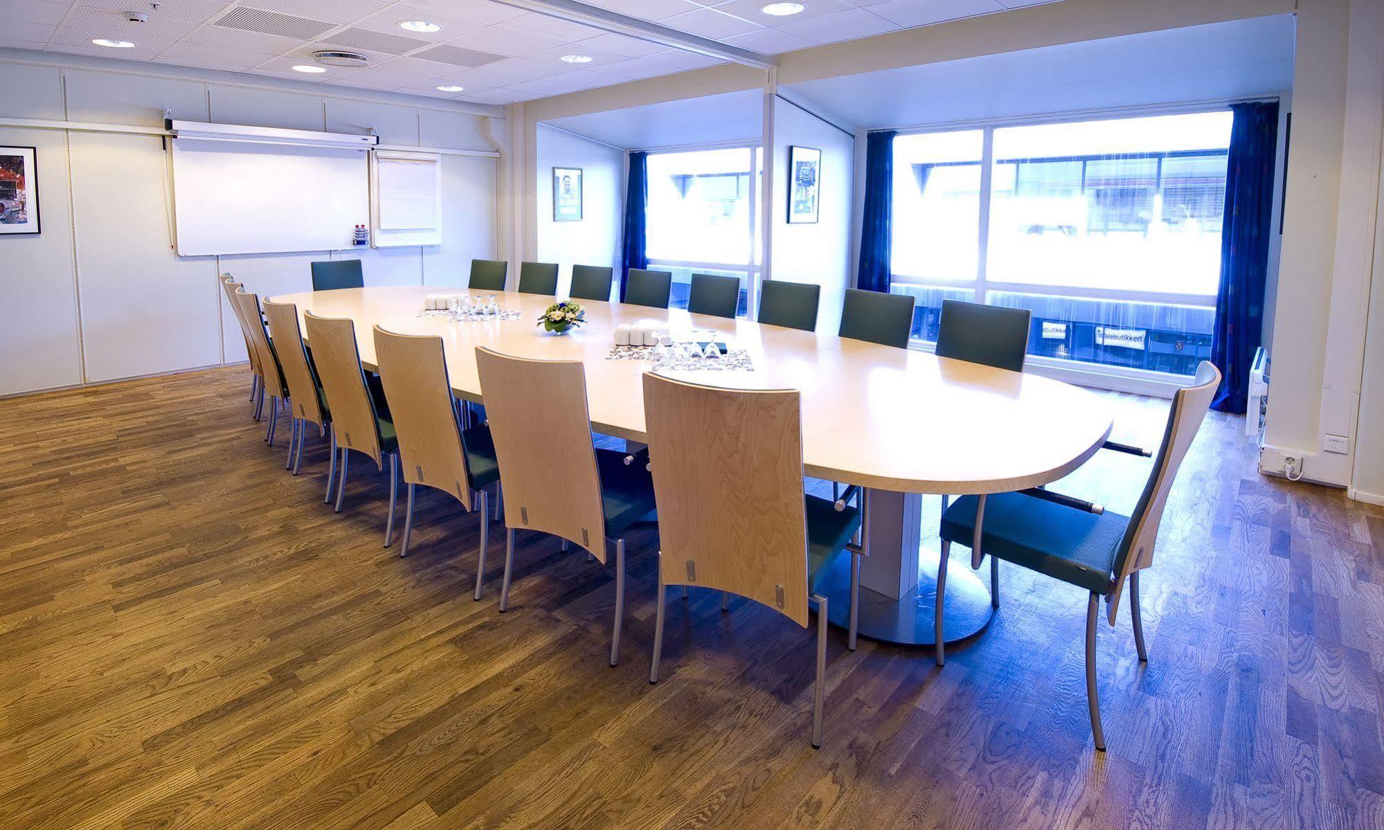 Thon Partner Hotel Ullevaal Stadion Осло Экстерьер фото